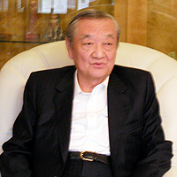 荒井壽明　会長