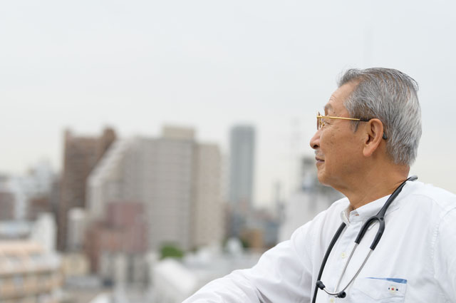 退職後の医師の再就職：選択肢とチャレンジ