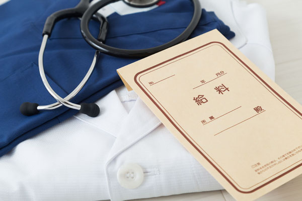 眼科医の年収推移と年収アップの方法！